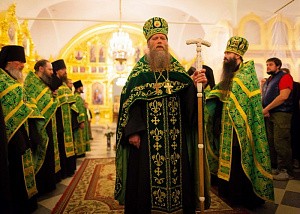 В Свято-Троицком соборе Соловецкого монастыря возобновились богослужения