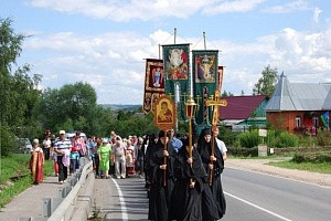 Спасо-Преображенский Воротынский монастырь  организовал крестный ход и народные гуляния