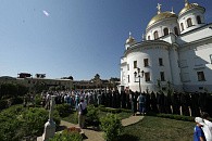 Более 4000 уральцев посетили возрожденный праздник Тихвинской иконы Пресвятой Богородицы в Ново-Тихвинском монастыре Екатеринбурга