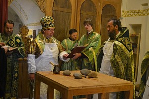 Епископ Выборгский Игнатий освятил храм в Коневском Рождество-Богородичном монастыре