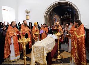 В Стефано-Махрищском монастыре простились со старшим священником обители протоиереем Георгием Запольновым