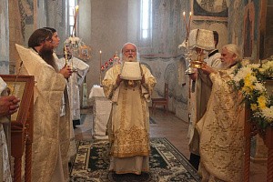 В бывшем Спасо-Преображенском монастыре г. Ярославля отметили престольный праздник