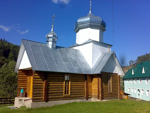 Свято-Серафимовский женский  монастырь Хустской епархии 