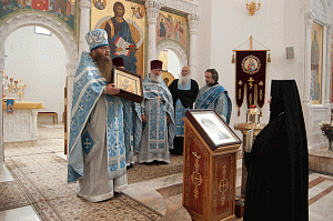 Настоятельницу Покровского Хотькова монастыря поздравили с 65-летним юбилеем