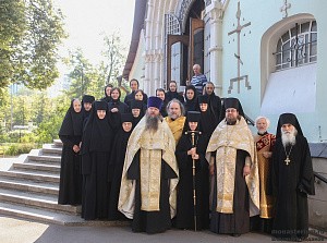 В Алексеевский монастырь возвращена икона его Небесного покровителя в день престольного праздника обители