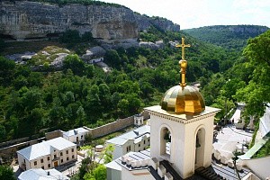Госкомрегистр Крыма окажет содействие Свято-Успенскому монастырю г. Бахчисарая в оформлении земельного участка 