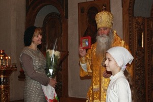Епископ Дмитровский Феофилакт отслужил в Андреевском монастыре «детскую» Литургию