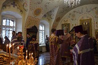 Митрополит Иркутский и Ангарский Максимилиан совершил Литургию Преждеосвященных Даров в Знаменском монастыре