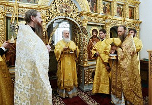 Святейший Патриарх Кирилл совершил Литургию в скиту Соловецкого монастыря