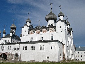 Председатель Отдела Московского Патриархата  по взаимоотношениям Церкви и общества посетил Соловецкий монастырь