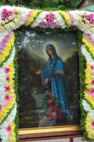 В Пюхтицком монастыре состоялся праздник  Сретения иконы Божией Матери Пюхтицкой «У источника»