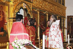 Архиепископ Сергиево-Посадский Феогност совершил Литургию в Богородице-Рождественском монастыре