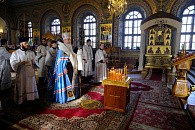Митрополит Владимирский и Суздальский Тихон отслужил Литургию в Богородице-Рождественском монастыре