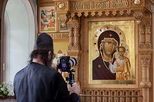 Во Всехсвятском скиту Валаамского монастыря  отмечено мироточение Казанской иконы Божией Матери