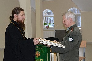 В монастыре на Ганиной Яме состоялась презентация издания об императоре Николае II