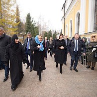 Главы верхних палат парламентов Беларуси и России посетили Покровский ставропигиальный монастырь в Москве