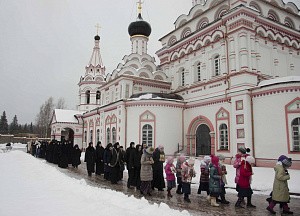  В Свято-Троицком Александро-Невском монастыре в с. Акатове  отметили престольный праздник