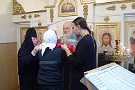 В праздник Казанской иконы Божией Матери, клирики Введенского монастыря посетили исправительную колонию