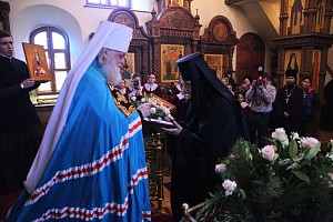 Настоятельнице Николо-Сольбинского монастыря  в день ее тезоименитства вручили юбилейную медаль РПЦ