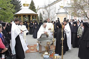 В Корецком монастыре состоялся праздник Преполовения Пятидесятницы