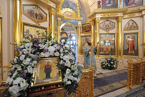 Епископ Воскресенский Савва возглавил престольный праздник в Покровском монастыре