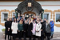 Студенты-первокурсники отделения журналистики ЧГУ посетили Свято-Троицкий монастырь Чебоксар