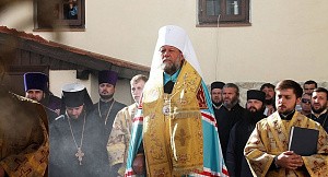 Митрополит Владимир возглавил в Каприянском Успенском монастыре г. Кишинева канонизацию свт. Гавриила