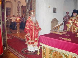 Епископ Дмитровский Феофилакт возглавил престольный праздник  в Андреевском монастыре