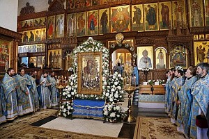 В Святогорской лавре почтили одну из главных святынь Донбасса