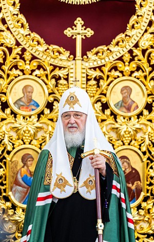 «То, что мы являемся верующей страной, с большинством благочестивого народа, — это фактор, во многом определяющий силу современной России»