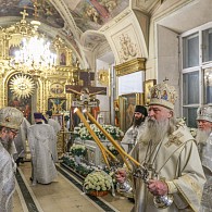 В семнадцатую годовщину со дня кончины Святейшего Патриарха Алексия II председатель Синодального отдела по монастырям и монашеству совершил Литургию в Богоявленском соборе Москвы