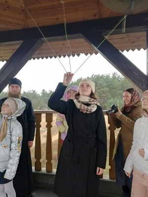 Гродненская православная молодежь посетила Лавришевскую обитель