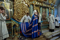 В Лазареву субботу митрополит Крутицкий и Коломенский Павел совершил Литургию в Новодевичьем монастыре Москвы