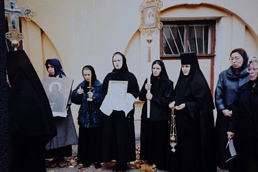 Первая служба, Крестный ход, 14 октября 1995 года